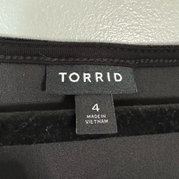 Torrid 4 Black Velvet Top - Picture 2 of 8